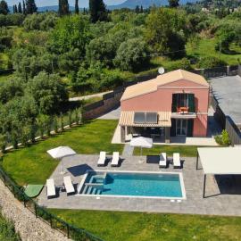 Castelia Luxury Villas, hotel in Agios Ioannis