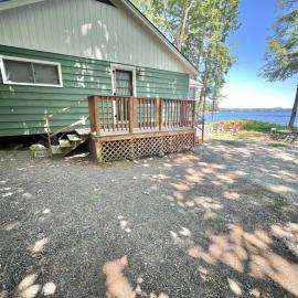 PLACYD PINES LIMIT 8 cottage, hotel in North Sebago