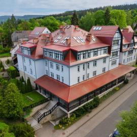 Medical Sensus, hotel in Polanica-Zdrój