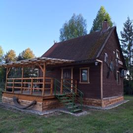 Etno Baza - Domek pod lasem przy jeziorze na Mazurach