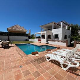 Villa Espiga, hotel in Benalmádena