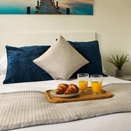 Beckleigh House, Kettering king or twin beds free parking x3, hotell i Kettering