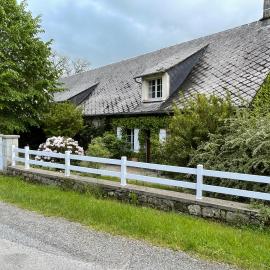 Une pause en Corrèze，Sarroux的飯店