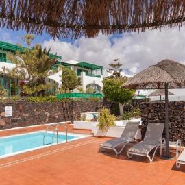 Golf y Mar A Suites, hotel in Costa Teguise