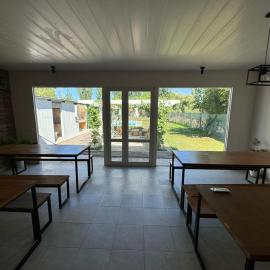 Aura Quincho, hotel v destinaci General Fernández Oro