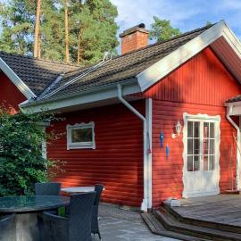 2 Bedroom Pet Friendly Home In Degeberga