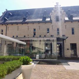 KolMojen, hotel em Sint-Truiden