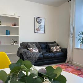 Quay Apartment with parking، فندق في أبردين