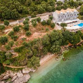 Oceanis Rooms Apartments, hotel a Barbati