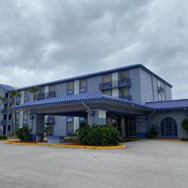 Monumental Movieland Hotel
