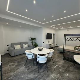 GRA' Suite Deluxe, hotel din Terrasini