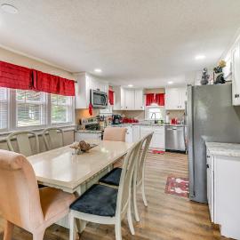 Modern Cape Charles Home: 1 Mi to Kiptopeke Beach!