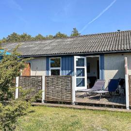 Stunning Apartment In Nexø With Sauna