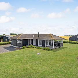 3 Bedroom Cozy Home In Slagelse, hotel Slagelsében