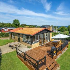 Holiday Home Egevej Broager, готель у місті Broager