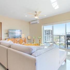Viesnīca Elegante Condo a una Cuadra del Mar pilsētā Masatlana