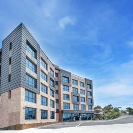 Sky Hotel, viešbutis mieste Čedžu