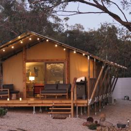 the YellowBoxWood Heathcote - Echidna Ridge and Emu Valley Tents x 2, hotel em Heathcote