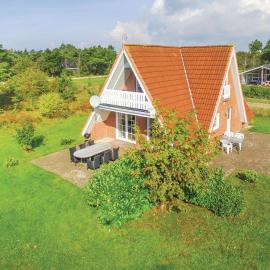 Three-Bedroom Holiday Home In Skjern