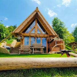 Glamping Lake Bloke, hotel u gradu Nova Vas