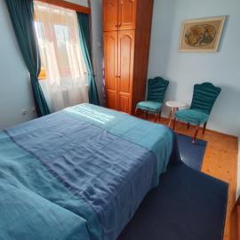 Queen Suite in Grand Rabbit House