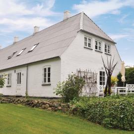 Three-Bedroom Holiday Home In Faaborg, hotelli kohteessa Fåborg