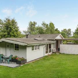 2 Bedroom Lovely Home In Oksbøl
