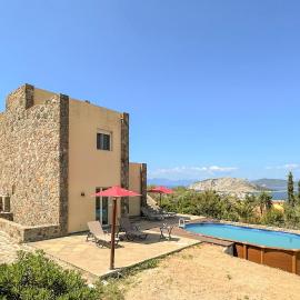Beach Front Home In Perdika, hotel Pérdikában