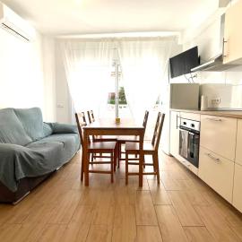 Apartment Sanatori Beach, Barcelona, hotelli kohteessa Calafell