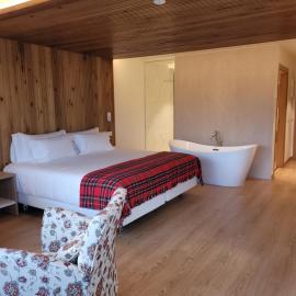 La Mira de Gredos, hotel in Hoyos del Espino