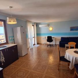 COCO Family Vacation, hotel u gradu Aheloj