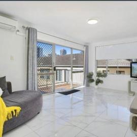 Stylish & Modern 2 bedroom Escape, מלון בגולד קוסט