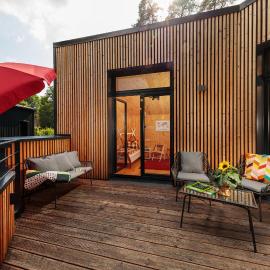Templin में, होटल Traumhaus direkt am See mit Dachterrasse, Kamin und Badewanne