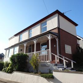 Charnwood Guest House, hotel in Lyme Regis