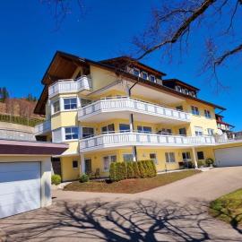 "Schwarzwaldblick" Ferienwohnung 2-4 Pers 65qm, schöne ruhige Südhanglage mit herrl Aussicht