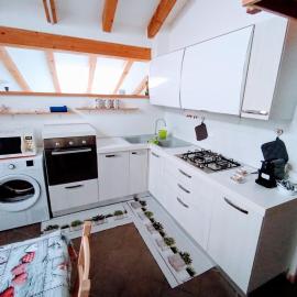 Viesnīca Casa vacanze Aurora con parcheggio privato pilsētā Leviko Terme