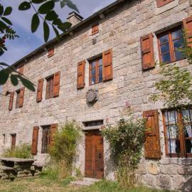 Gîtes de france d'arzenc d'apcher, hotel in Arzenc-dʼApcher