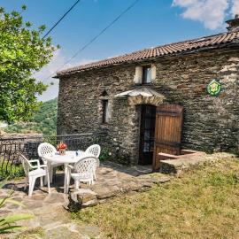 Gîte la clède 3/4 personnes à st michel de dèze le vieux, hotel a Saint-Michel-de-Dèze