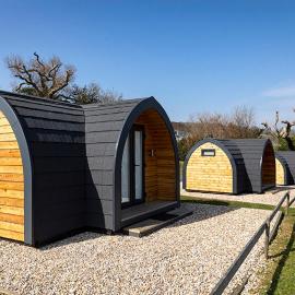 Camping Pods Wood Farm Holiday Park – hotel w mieście Charmouth