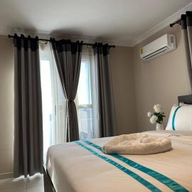 Mansah Plus Hotel and Apartments
