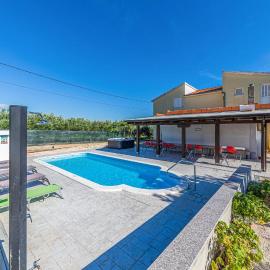 Gorgeous Apartment In Kastel Novi