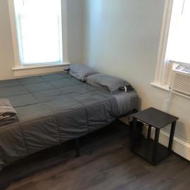 Private 2-bedroom apartment, free parking, direct bus to NYC Manhattan only 2 blocks away