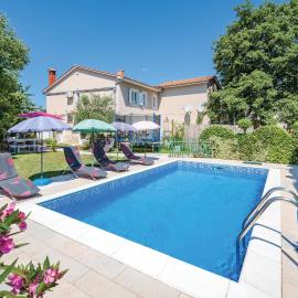 Apartment Modrusani Modrusani، فندق في Modrušani