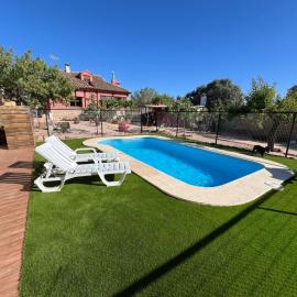 Villa Tranquila Lagunas de Ruidera, Hotel in Ossa de Montiel