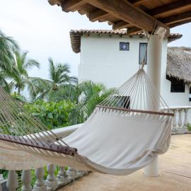 Casa Manzanillo - Bridge Room - Ocean View Room at Exceptional Beach Front Location, hotel Tronconesben