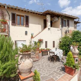 Awesome Home In Montefoscoli With Wifi
