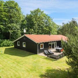 Beautiful Home In Oksbøl With Sauna, hotel Oxbøl városában