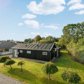 3 Bedroom Stunning Home In Broager