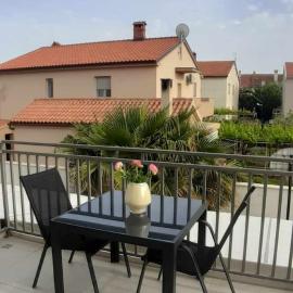 Valdebek Apartments with pool
