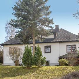 Gorgeous Apartment In Schönecken, hotel din Schönecken